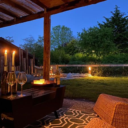 "Zeelandzon" Holiday Home By The Lake With Jacuzzi And Sauna Herkingen エクステリア 写真