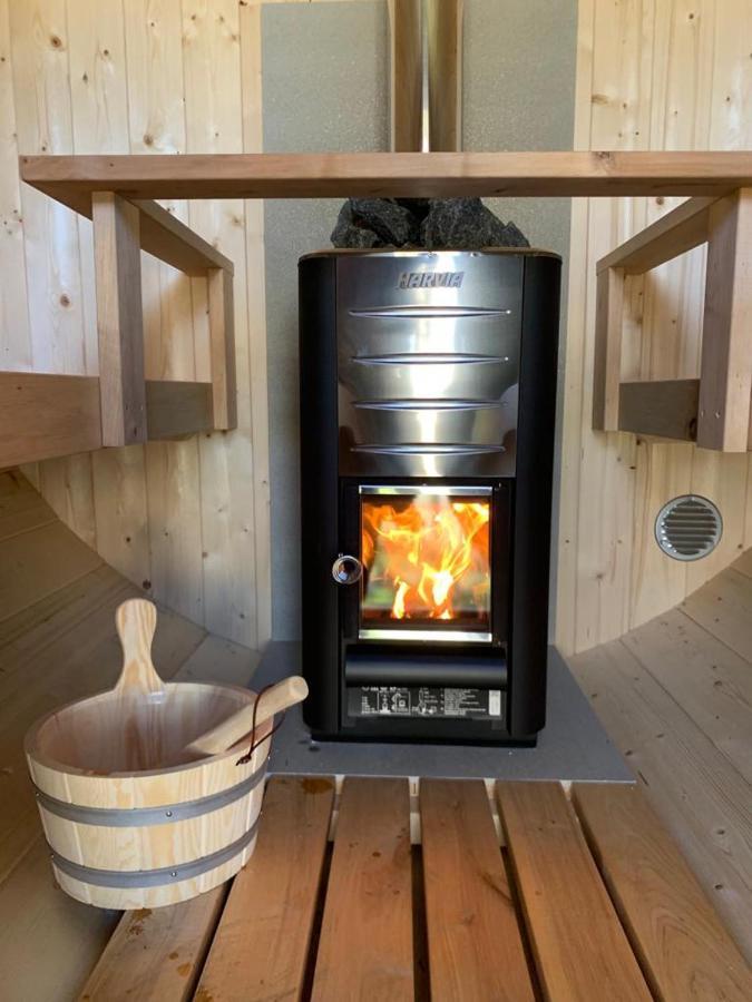 "Zeelandzon" Holiday Home By The Lake With Jacuzzi And Sauna Herkingen エクステリア 写真