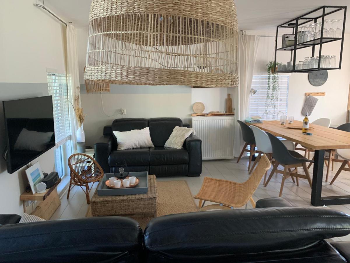"Zeelandzon" Holiday Home By The Lake With Jacuzzi And Sauna Herkingen エクステリア 写真